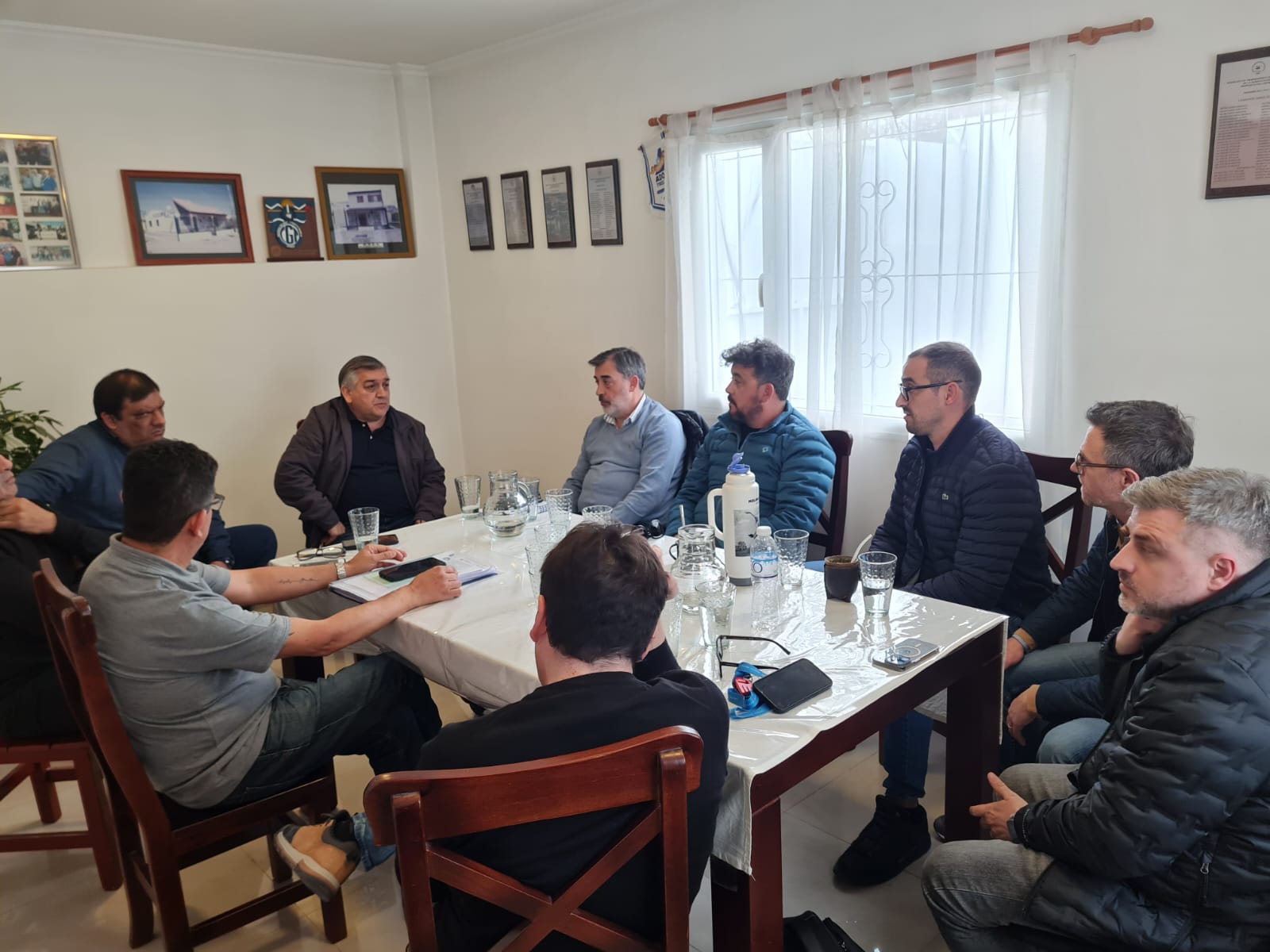 La Cámara Empresaria del Golfo San Jorge y el STIA analizaron la realidad del sector