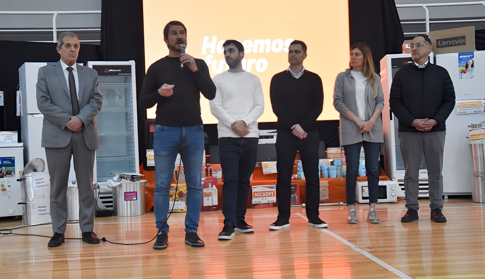 Merino: “Celebro que nos estemos acostumbrando a ver a los ministros provinciales y al gobernador en Trelew”