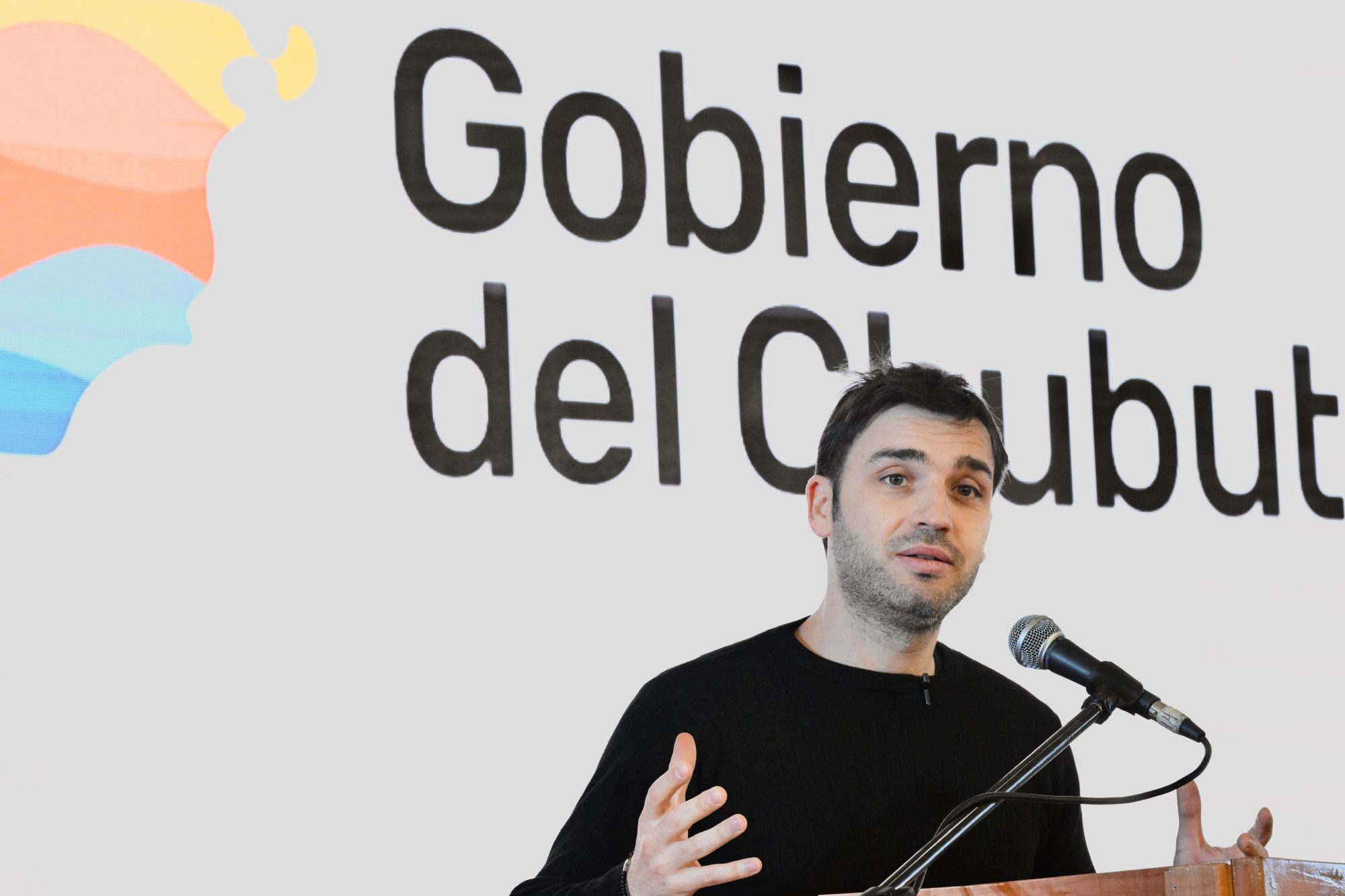Torres presentó los avances del Plan de Fortalecimiento Educativo que permitió recuperar la calidad académica en toda la provincia