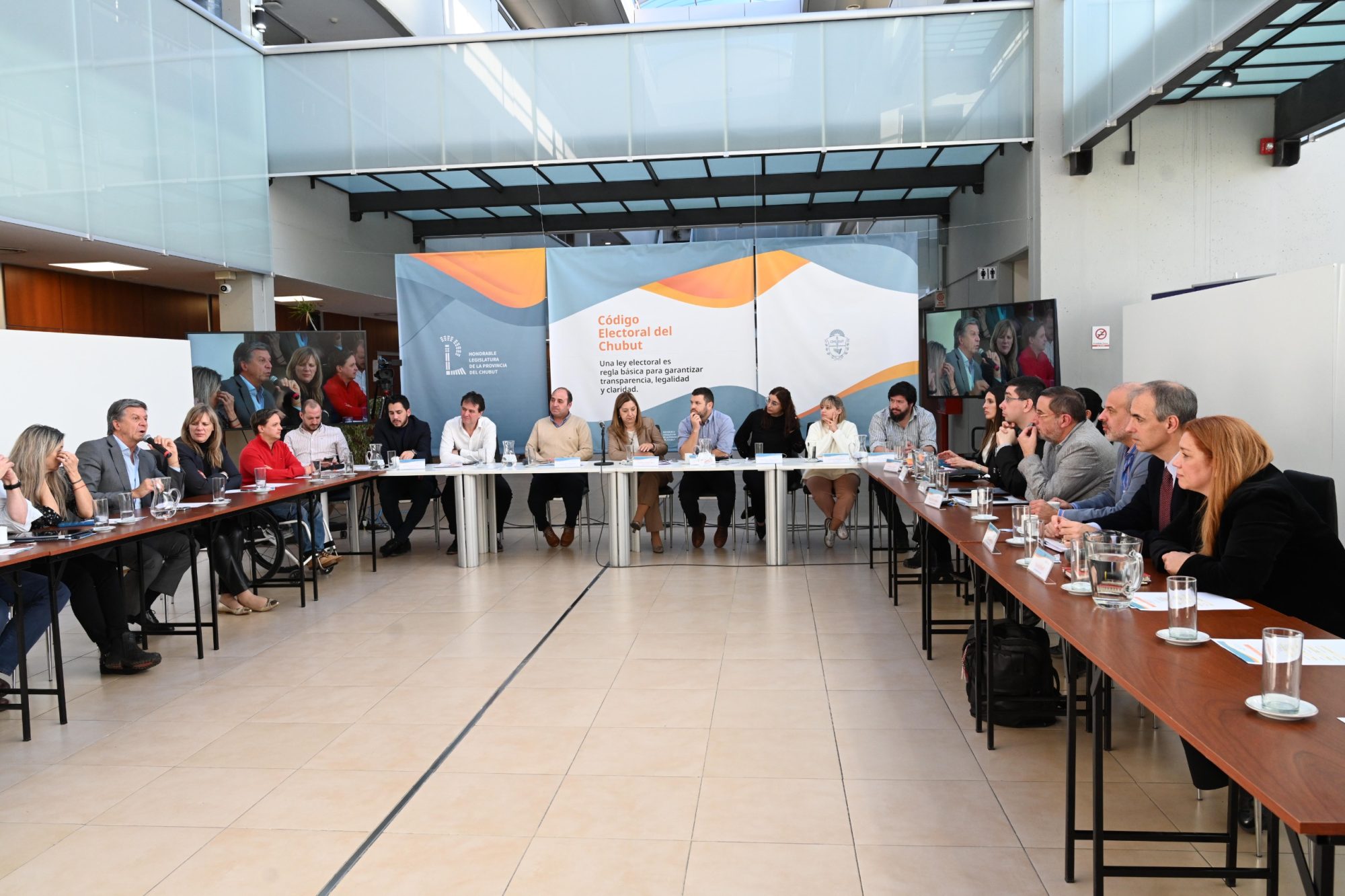 Código Electoral del Chubut: se realiza la cuarta reunión informativa de Comisión, con destacados expositores invitados