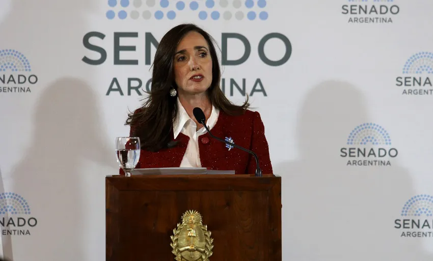 Villarruel cruzó a Firmenich: “Buchón y cobarde, lucharé para que estés preso”