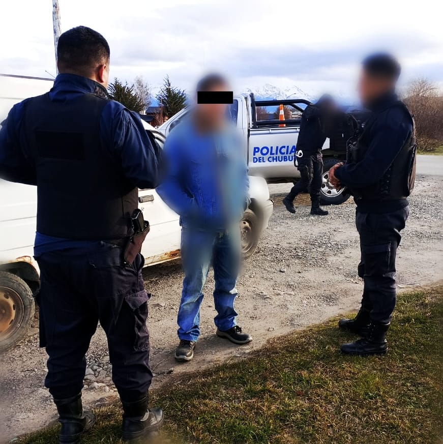 Tras allanamientos en Trelew, Comodoro y Trevelin, la Policía del Chubut detuvo a cuatro sujetos que tenían pedidos de captura vigentes