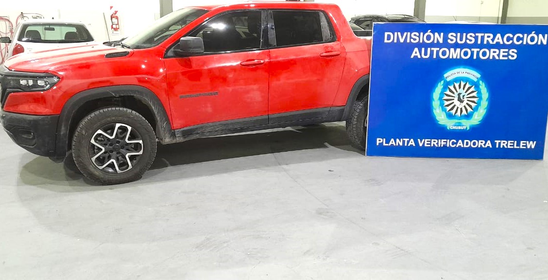 La Policía del Chubut desarticuló una banda delictiva y recuperó una camioneta robada en Trelew