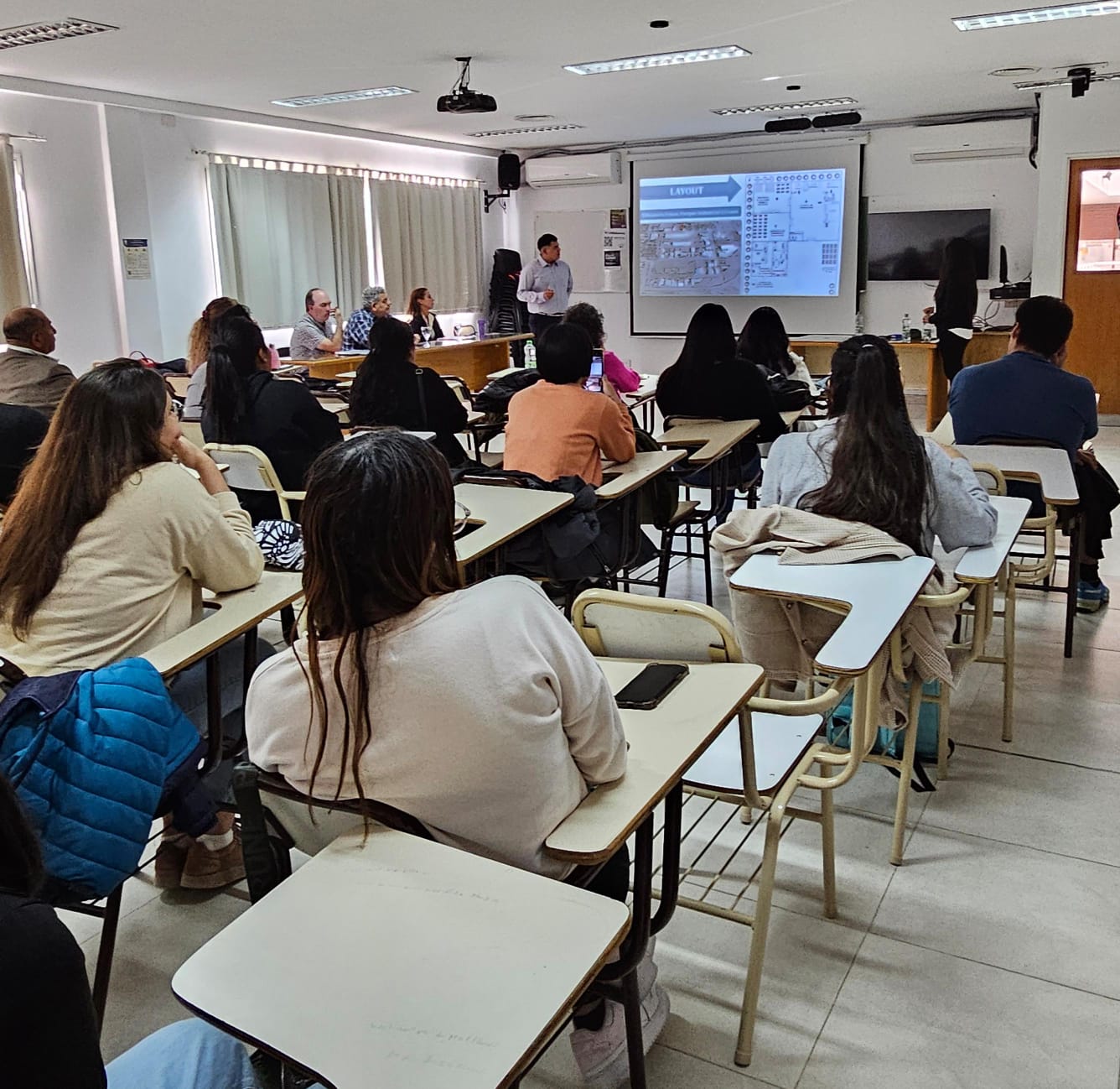 UTN Chubut ofrece cursos clave para profesionales y emprendedores