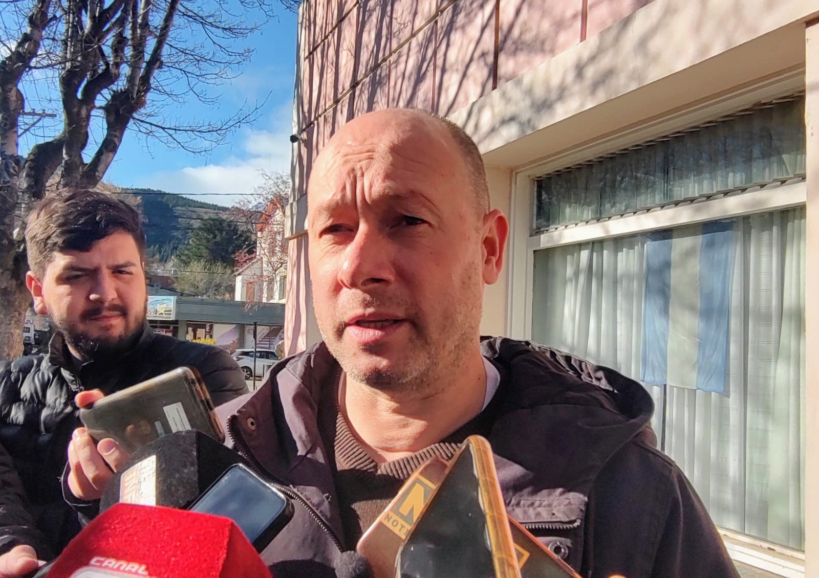 Provincia y municipio de Esquel trabajan en la gestión de los bosques comunales