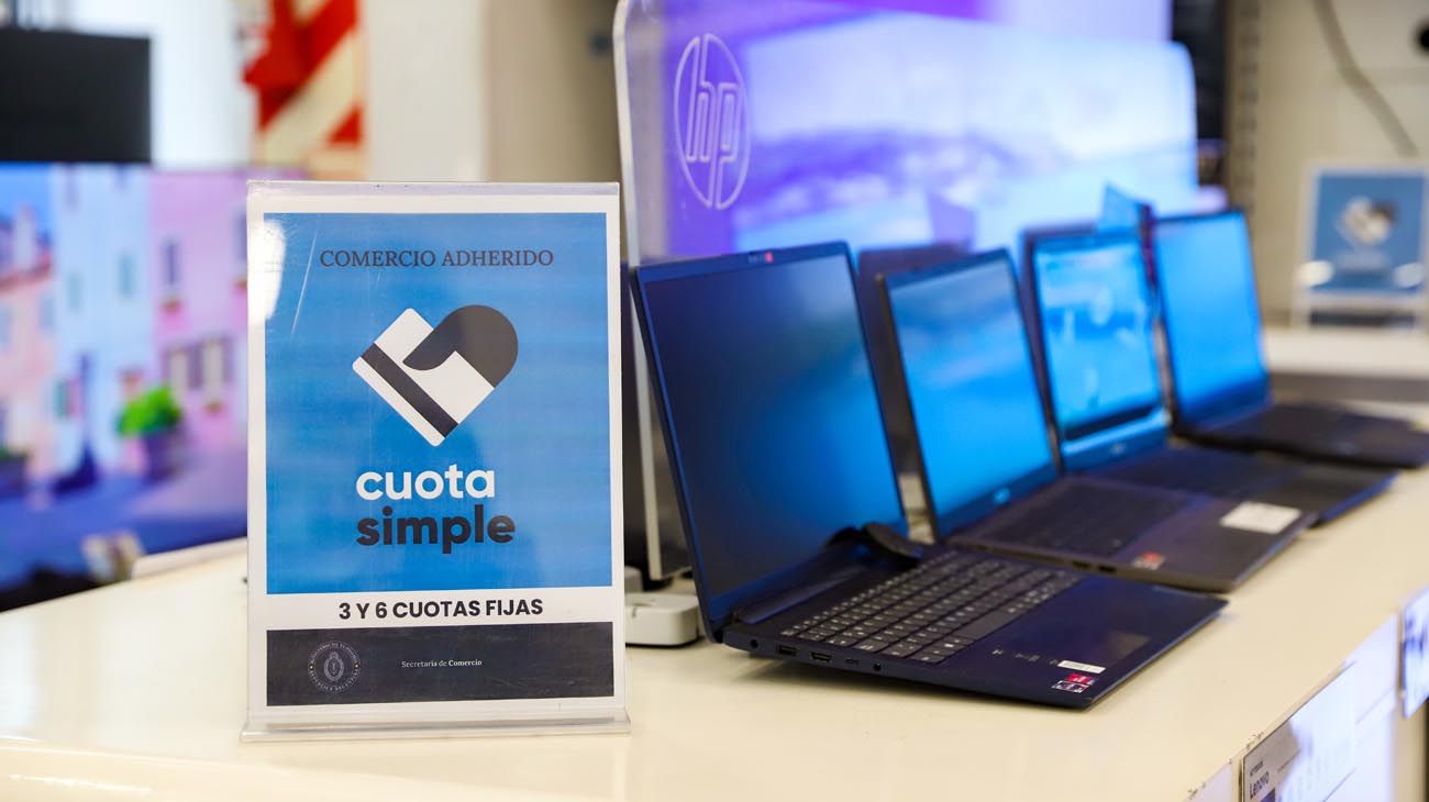 Ahora 12 versus Cuota Simple en Chubut: El programa de Milei desmoronó la facturación en la provincia un 45,5% en comparación con plan que instrumentó el kirchnerismo