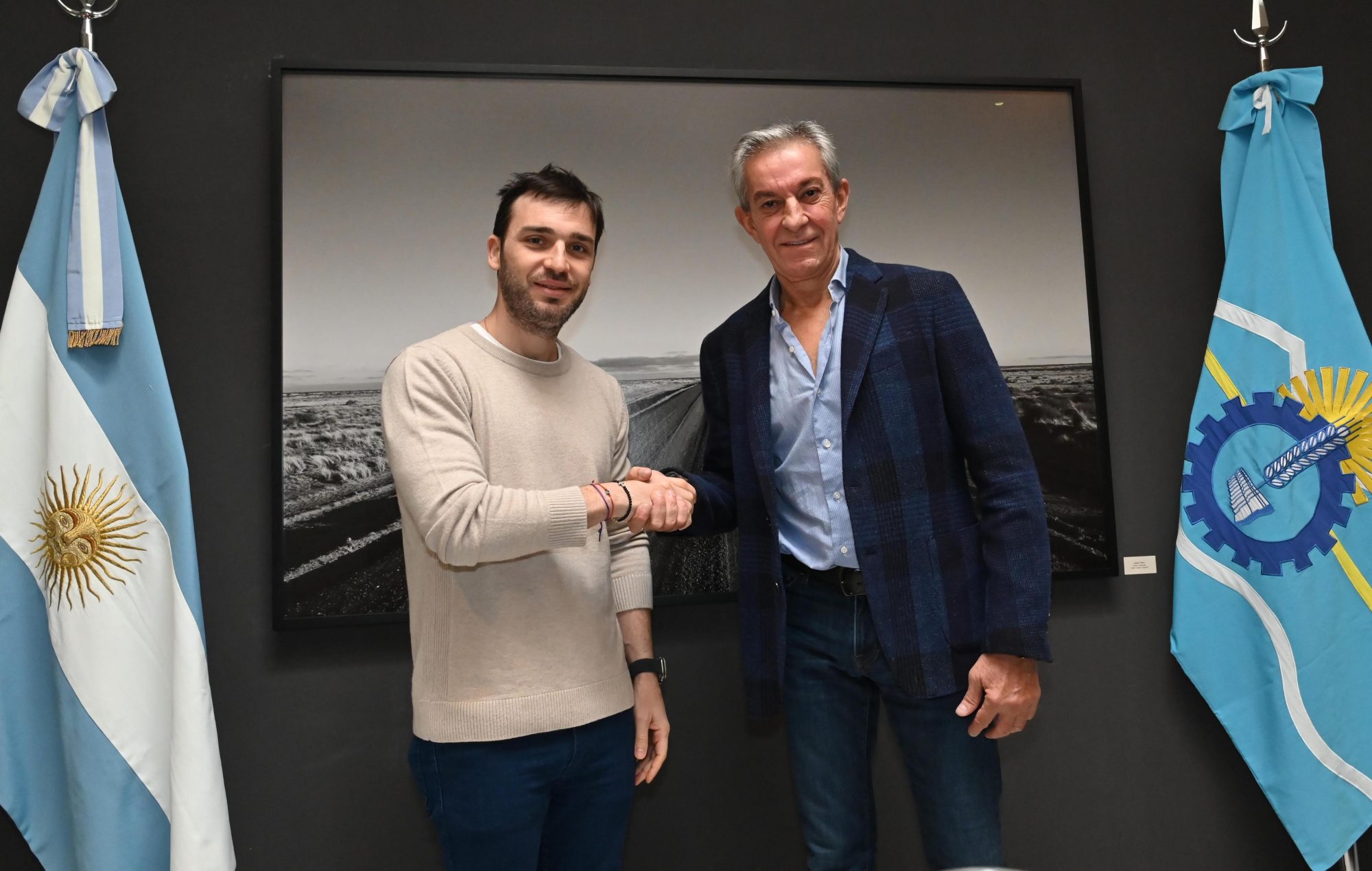 Torres se reunió con empresarios del sector pesquero por millonaria inversión en materia energética