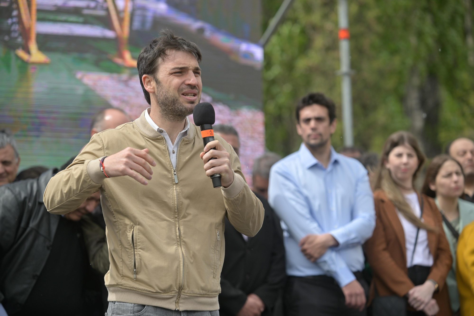 Torres: “La llegada de PECOM va a ser un caso de éxito para la provincia, porque garantiza más inversión y trabajo en nuestra Cuenca”