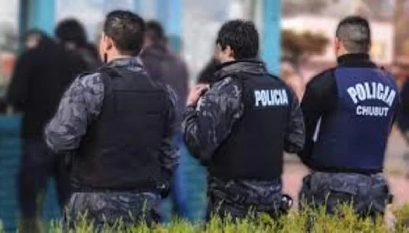 Provincia equipará con 6.000 uniformes completos a la Policía del Chubut