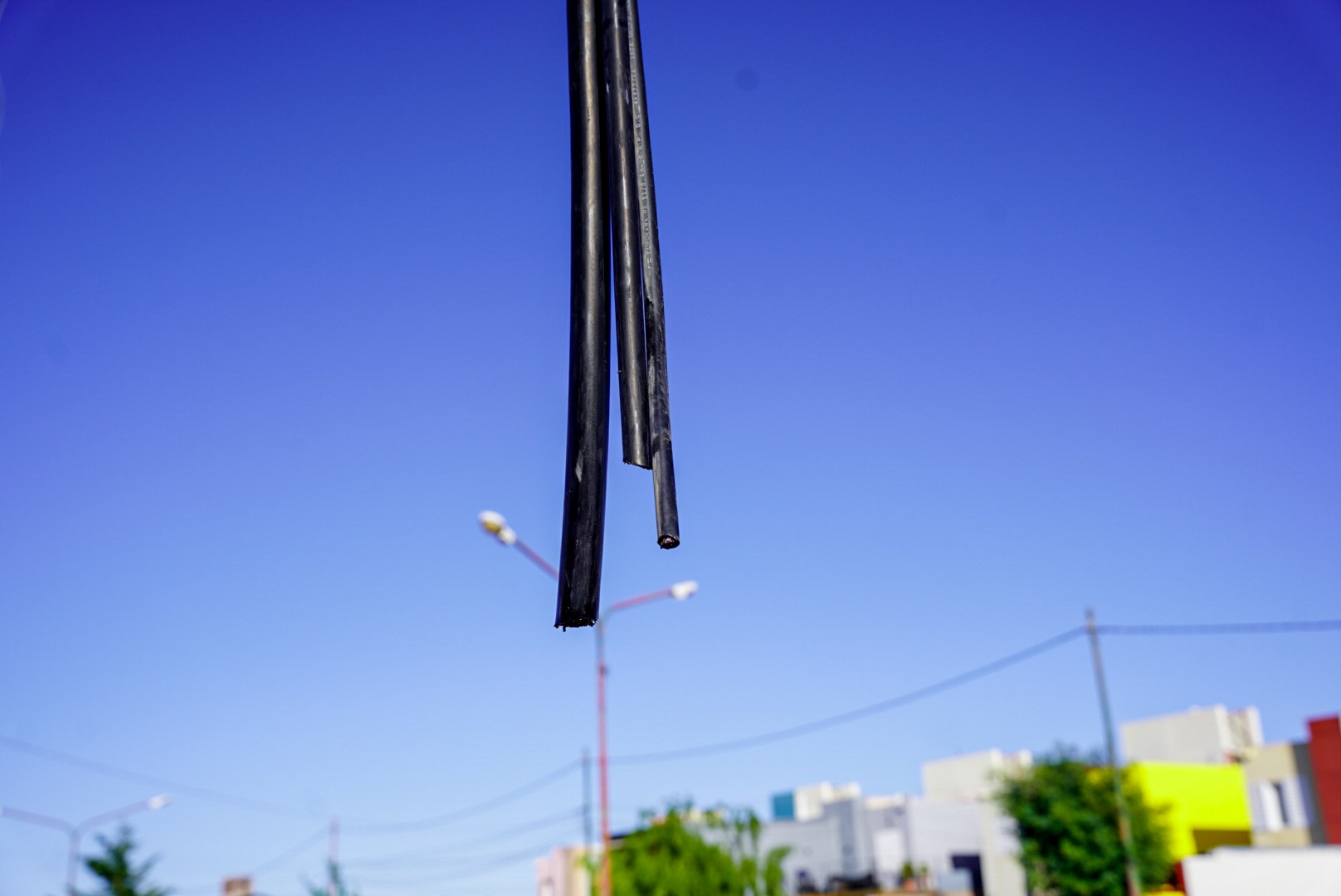 Rawson: Robaron cables del alumbrado público en zona norte y piden a los vecinos denunciar estos hechos a la Policía