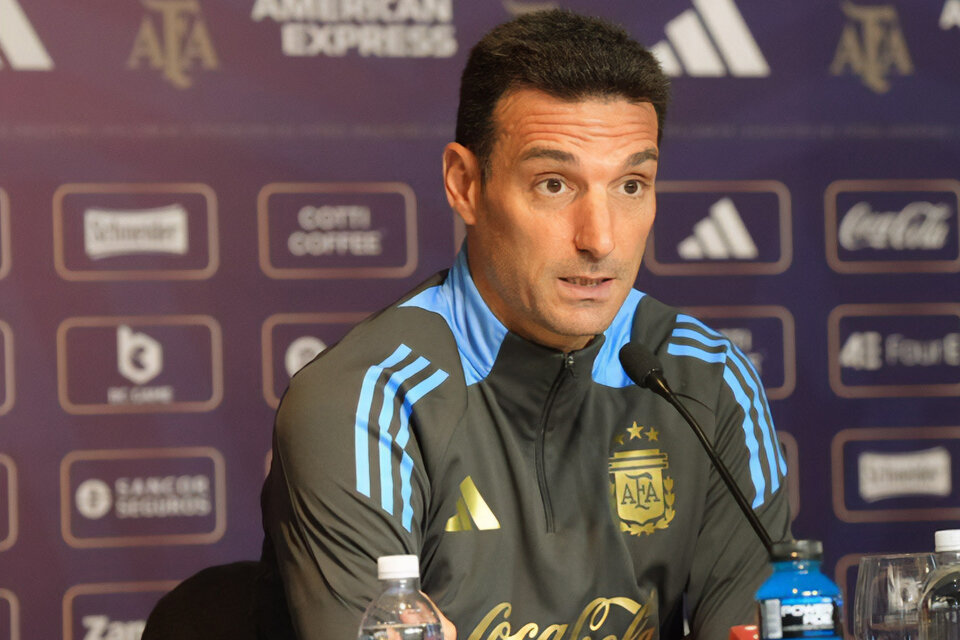 Scaloni y la duda de quién será el arquero de la Selección argentina en las Eliminatorias ante la ausencia del Dibu Martínez