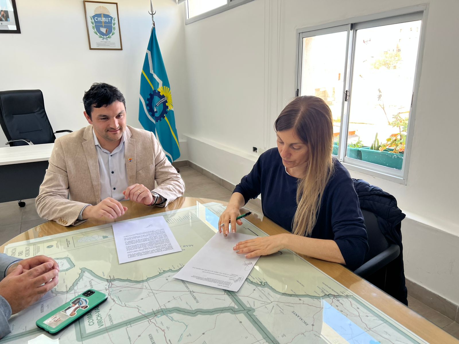 El Gobierno Provincial lanzó el programa “Chubut Trabaja” que busca transformar la asistencia social en empleo genuino