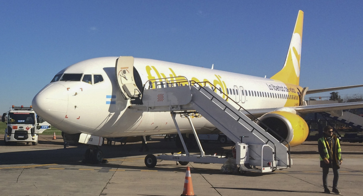 Flybondi se convirtió en una de las aerolíneas con más cancelaciones en el mundo