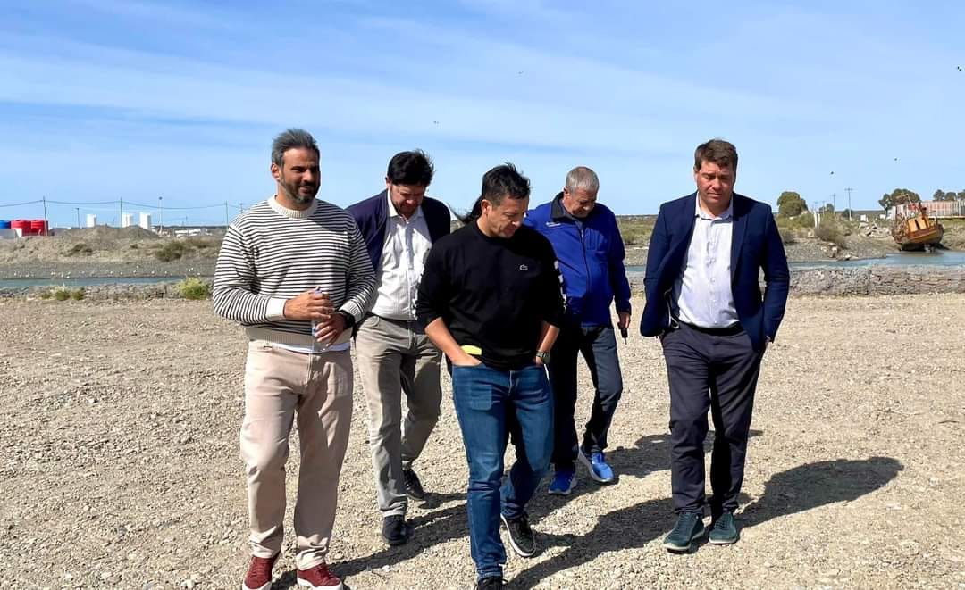 Biss recorrió predio de “Toninas Adventure” que se convertirá en un restaurante con mirador