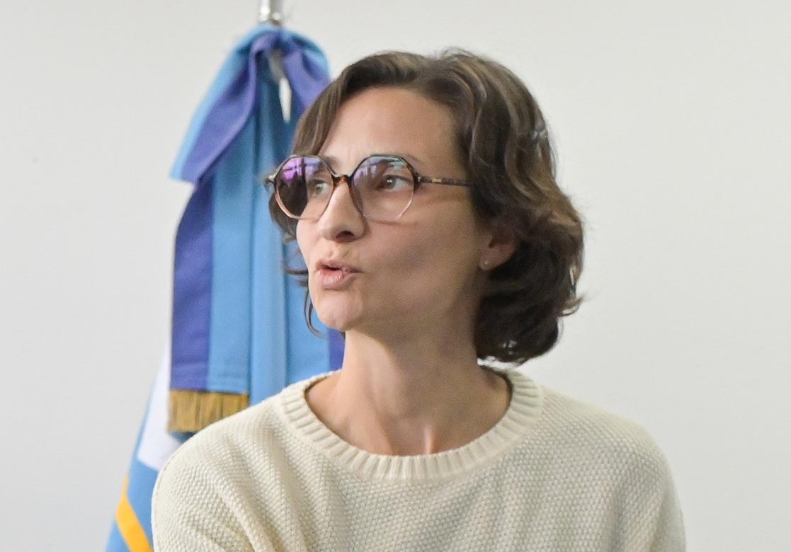 Denise Acosta: “Estamos trabajando para solucionar el conflicto con los traumatólogos en el Hospital de Trelew”