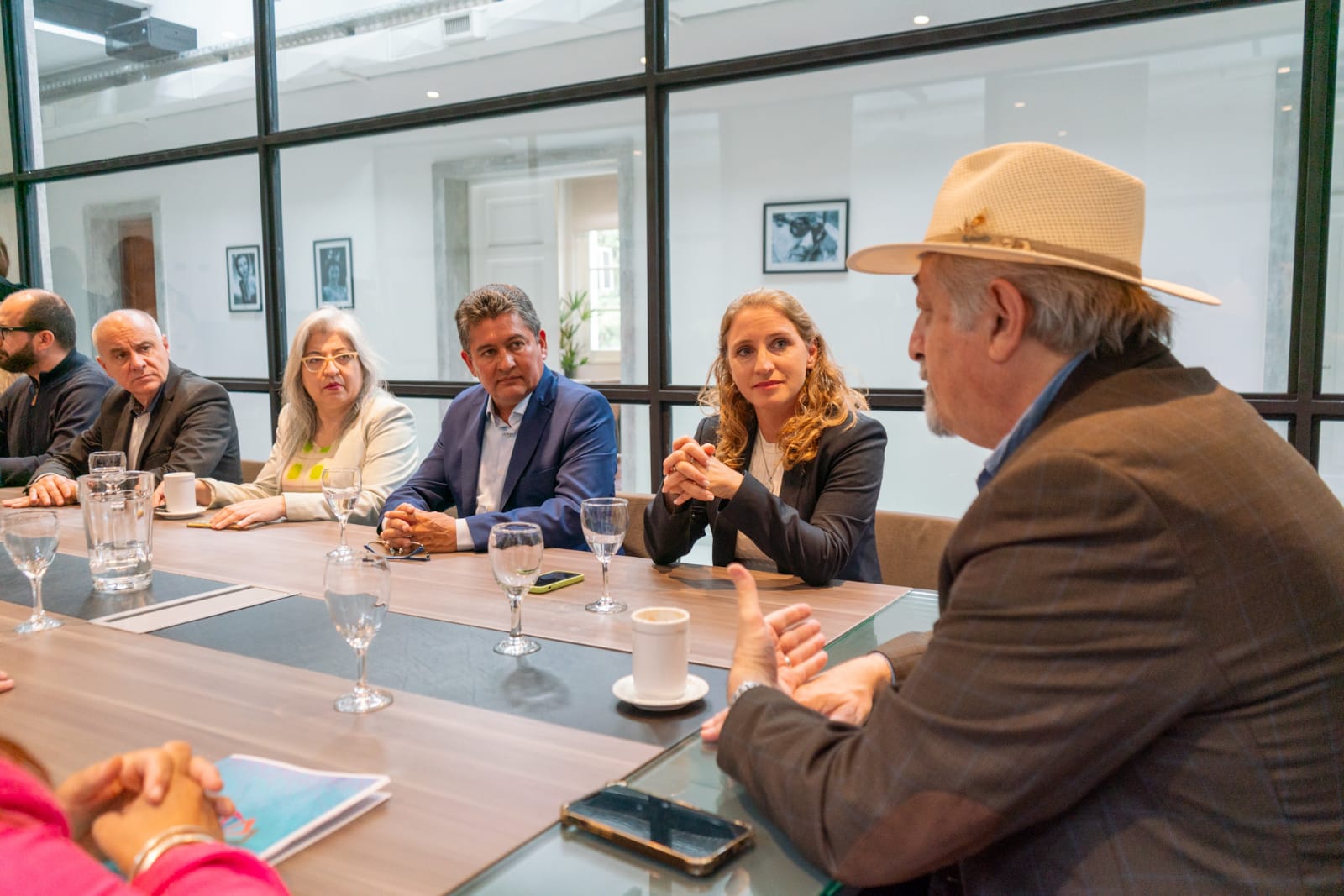 Othar Macharashvili acordó con intendentes patagónicos una agenda regional que incluye empleo, petróleo, inversión, medioambiente y soberanía alimentaria