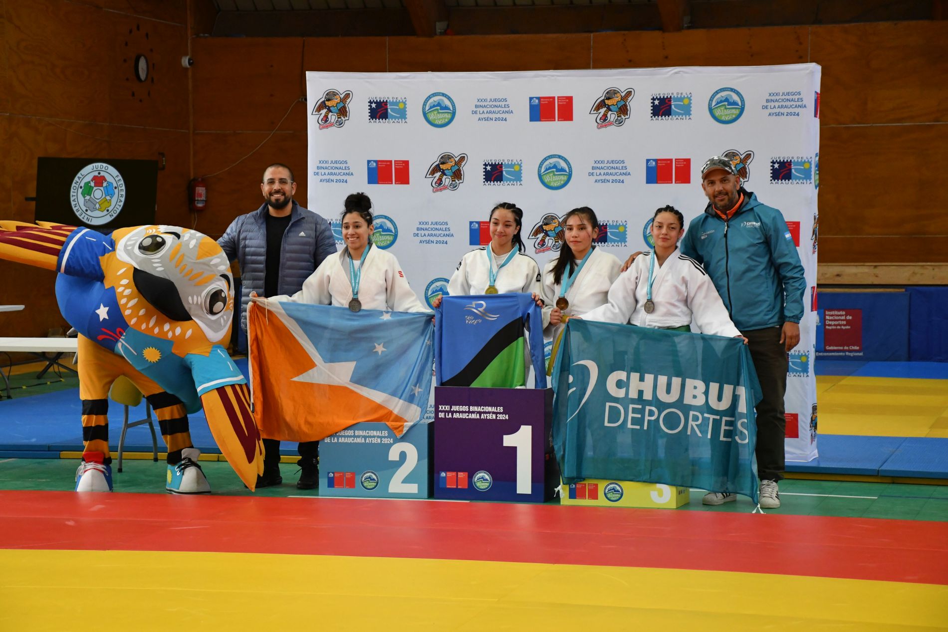 Deportistas chubutenses siguen ganando medallas de oro, plata y bronce en los Juegos Binacionales de la Araucanía en Chile