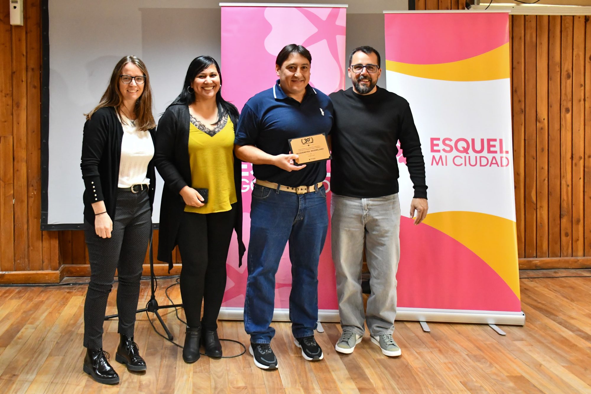 Taccetta reconoció el trabajo a los trabajadores y jubilados por el Día del Empleado Municipal