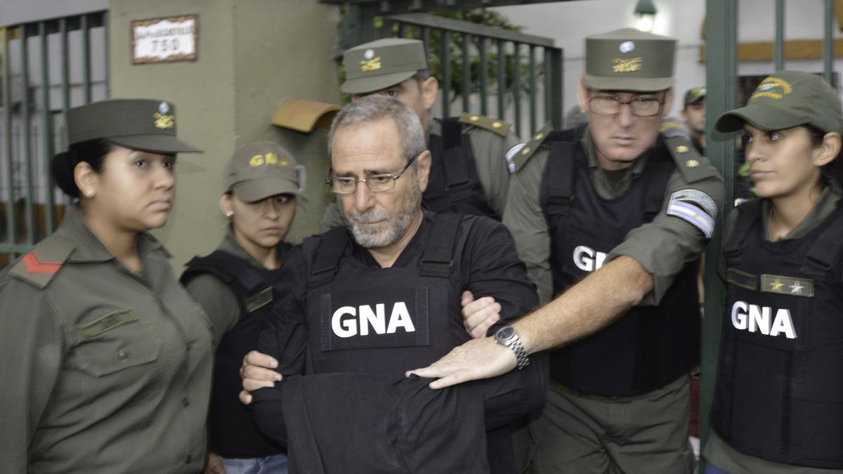 Ricardo Jaime se entregó en Comodoro Py para cumplir la condena en prisión por la Tragedia de Once