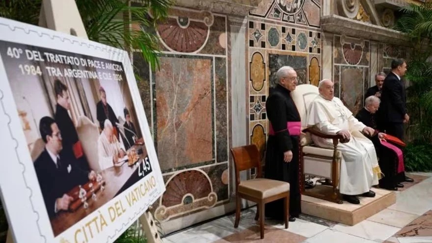 El papa Francisco encabezó el acto por el 40° aniversario del Tratado de Paz entre Argentina y Chile y lo destacó como un ejemplo a imitar por el mundo