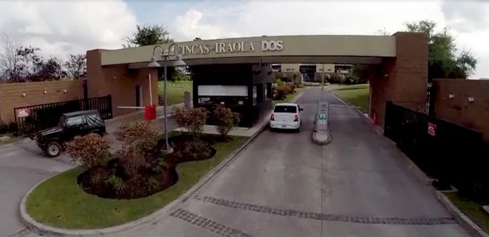 Impactantes audios de los vecinos del country de Hudson: “Un chico se volvió loco y mató a su familia”