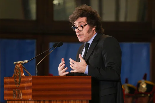 Boletín Oficial: El gobierno de Javier Milei prorrogó por decreto el Presupuesto de 2023