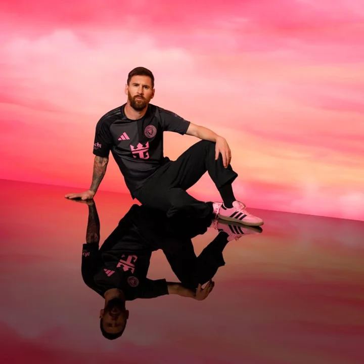 Así luce la nueva camiseta alternativa que vestirá Messi en el Inter Miami