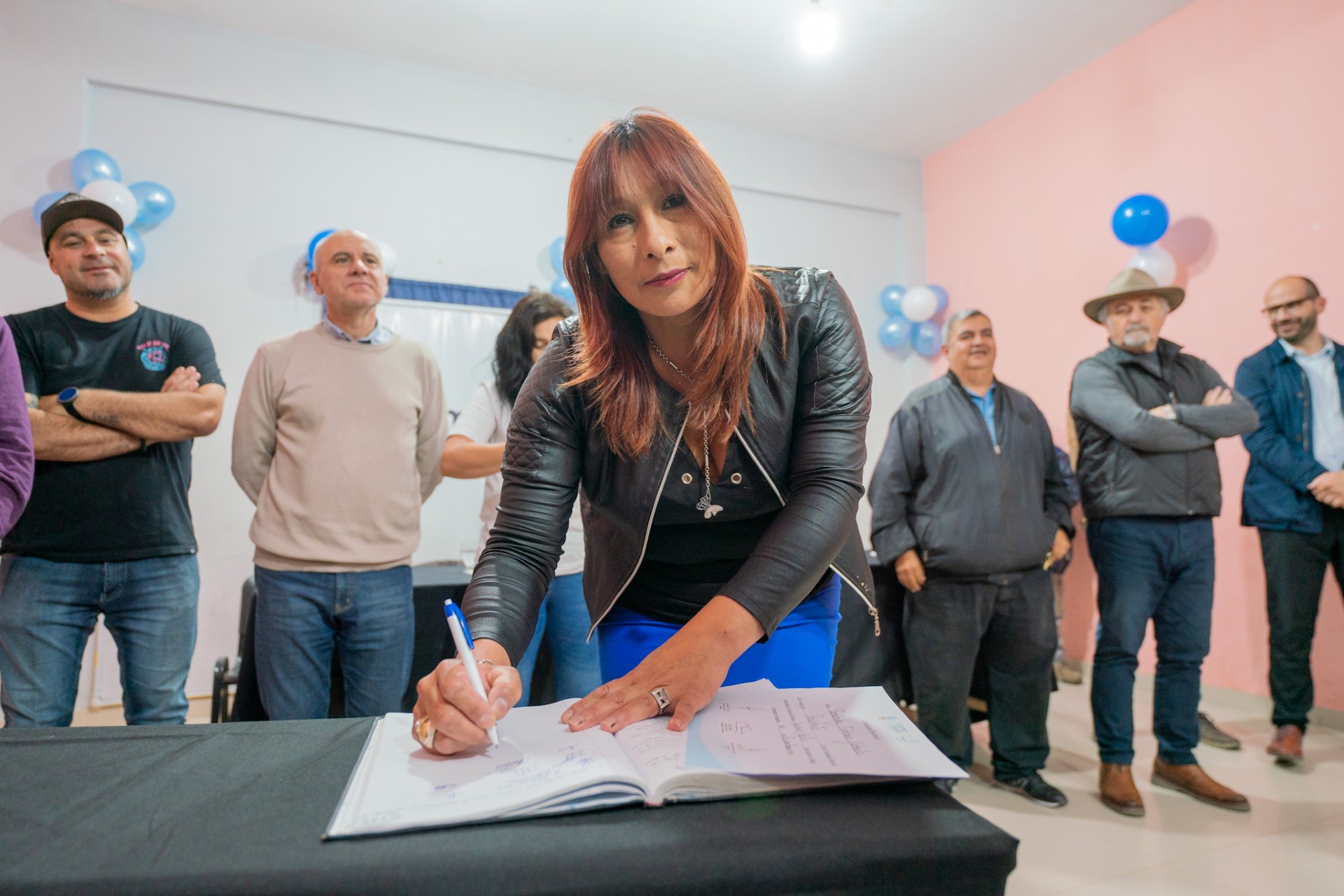 Macharashvili acompañó la asunción de la comisión vecinal del barrio Quirno Costa