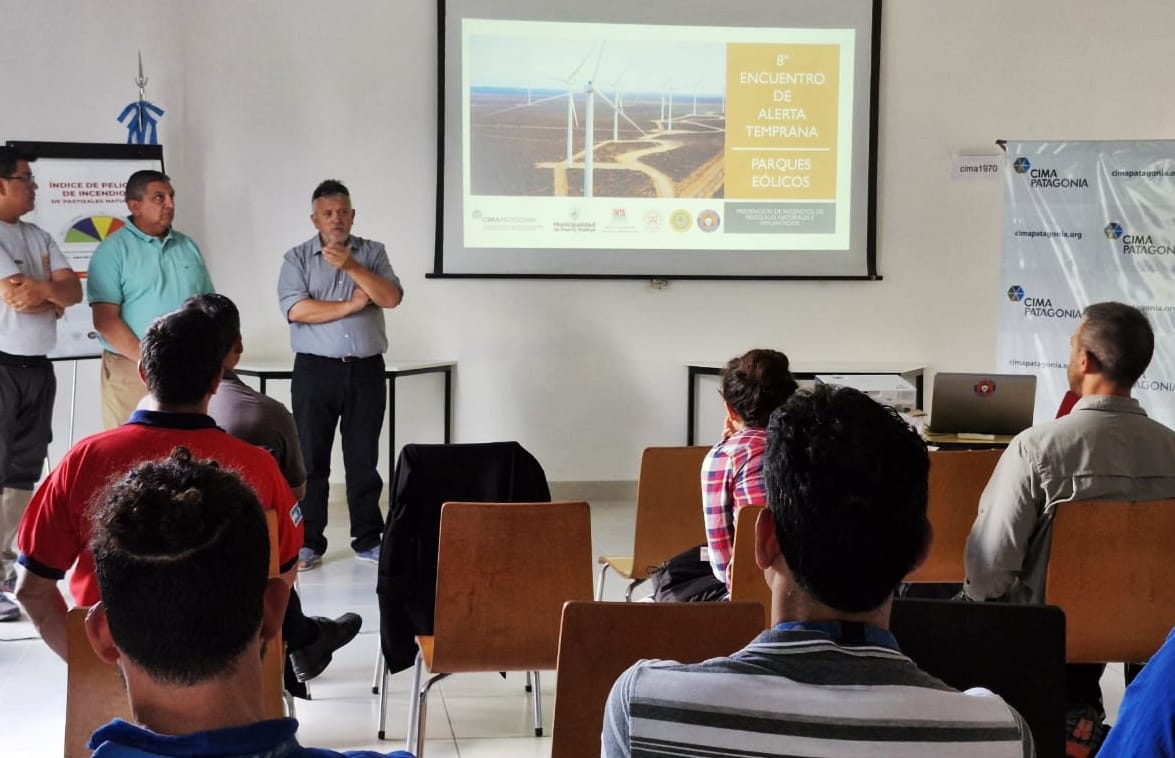 Provincia expuso en Puerto Madryn sobre recursos operativos para prevenir incendios de pastizales en Parques Eólicos