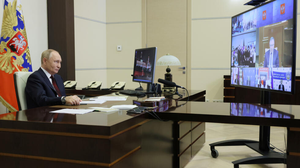 Putin aumentó el gasto militar de Rusia para 2025 con la finalidad de “derrotar a Ucrania”