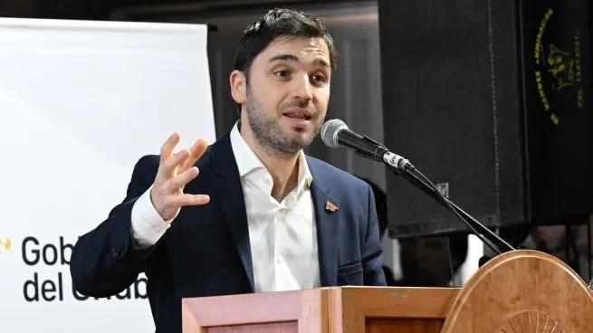 Torres: “Nunca más vamos a permitir que se desista de juicios millonarios por alcahuetismo político para que un presidente se lleve los recursos de los chubutenses”