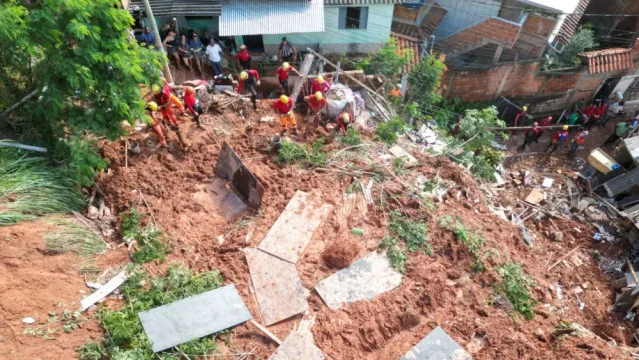 Al menos diez muertos y tres desaparecidos tras deslizamientos de tierra en el sureste de Brasil