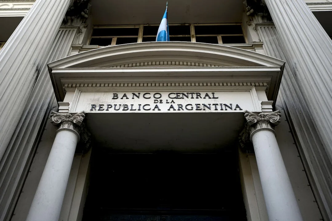 El BCRA dispuso una nueva baja de la tasa de política monetaria