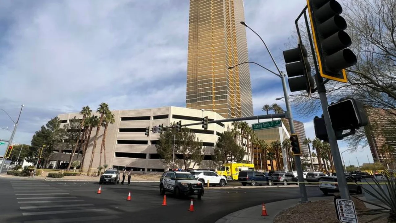 Explosión de un Cybertruck Tesla fabricado por Elon Musk en el hotel de Donald Trump en Las Vegas