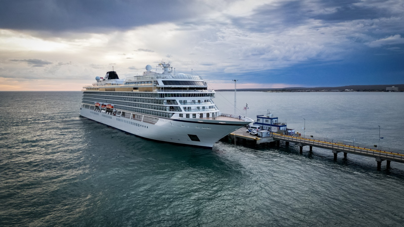 Temporada de Cruceros en Chubut: El Viking Jupiter arribó por quinta vez a Puerto Madryn con 900 pasajeros