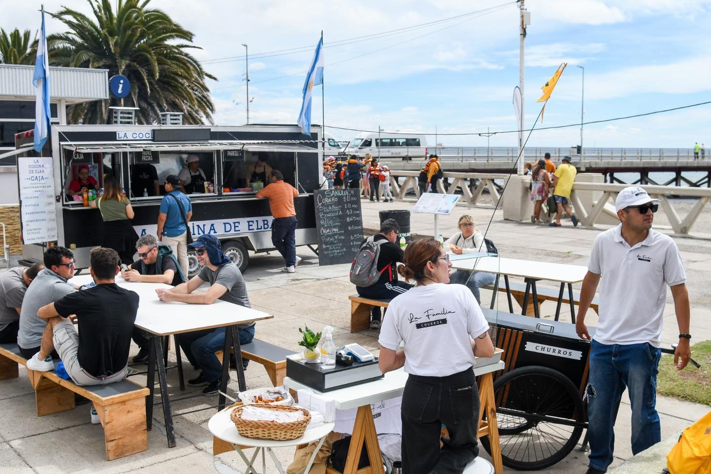 El Patio Gastronómico vuelve esta semana en el Muelle Piedra Buena para aprovechar el arribo de los cruceros MSC Magnífica y el Norwegian Star