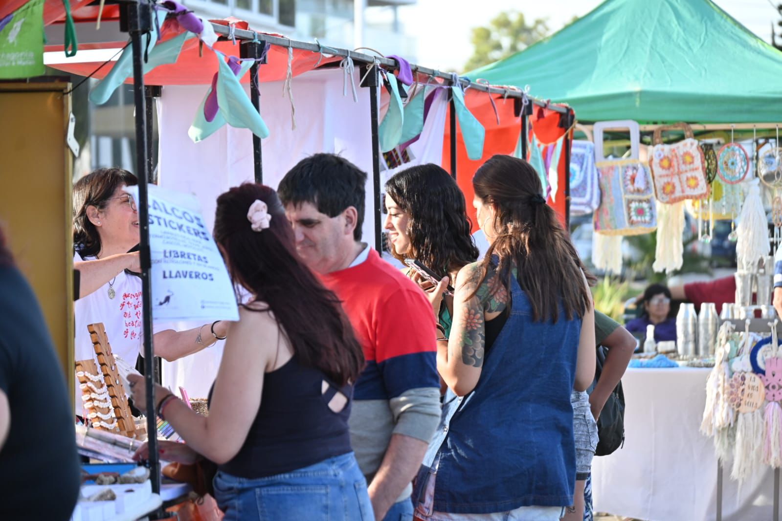 Madryn: Habrá un patio gastronómico durante los shows de Camilú y Los Dragones