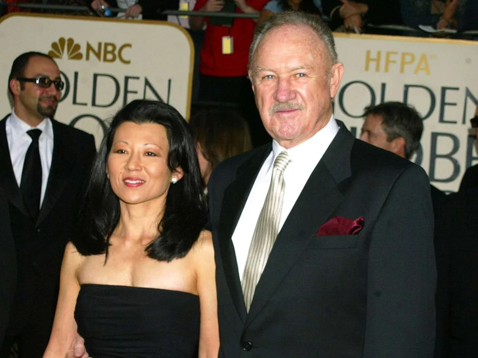 Dolor en el mundo del cine: Hallaron muertos al actor Gene Hackman y a su esposa