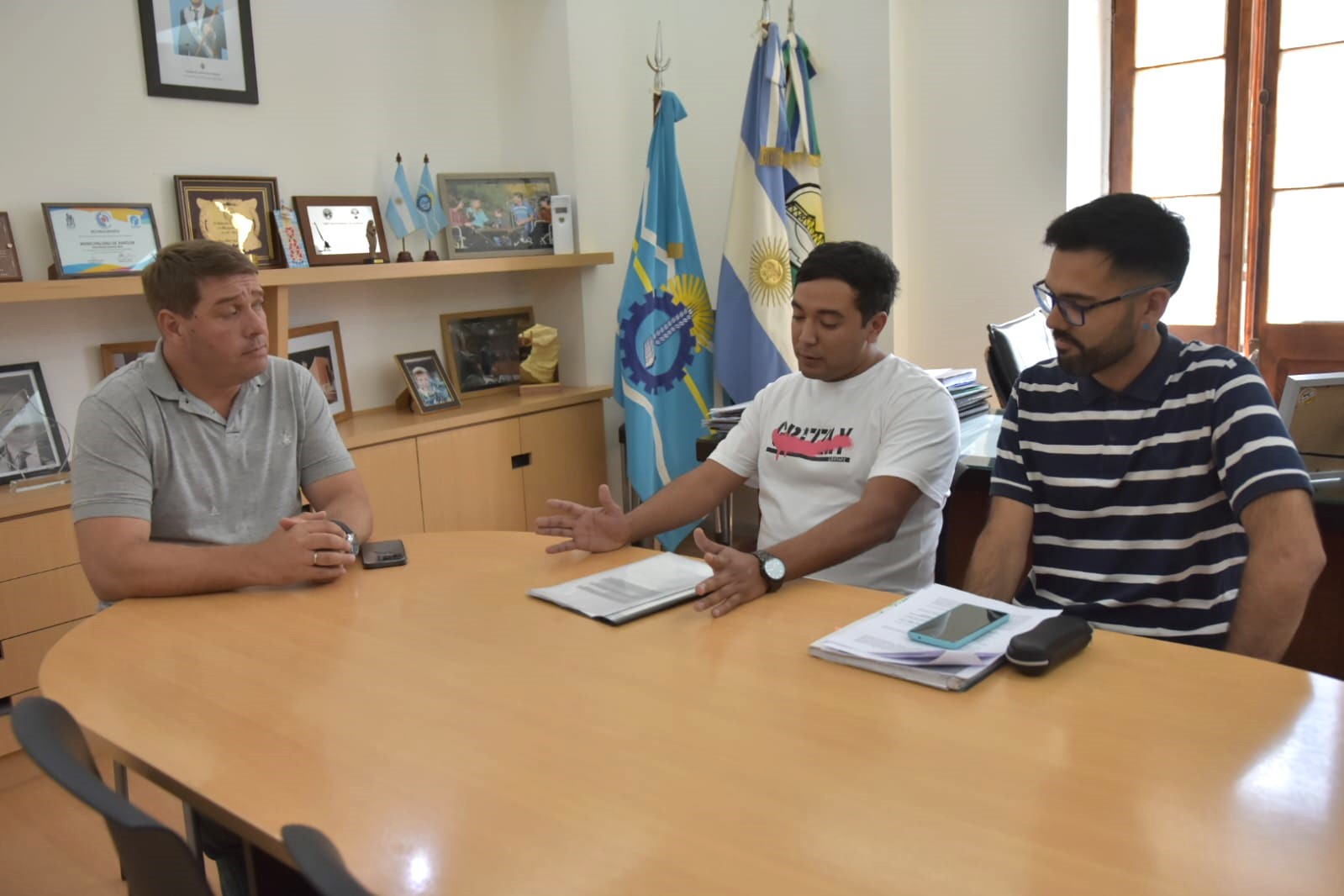 Biss recibió a jóvenes interesados en expandir su empresa familiar al Parque Industrial de Rawson