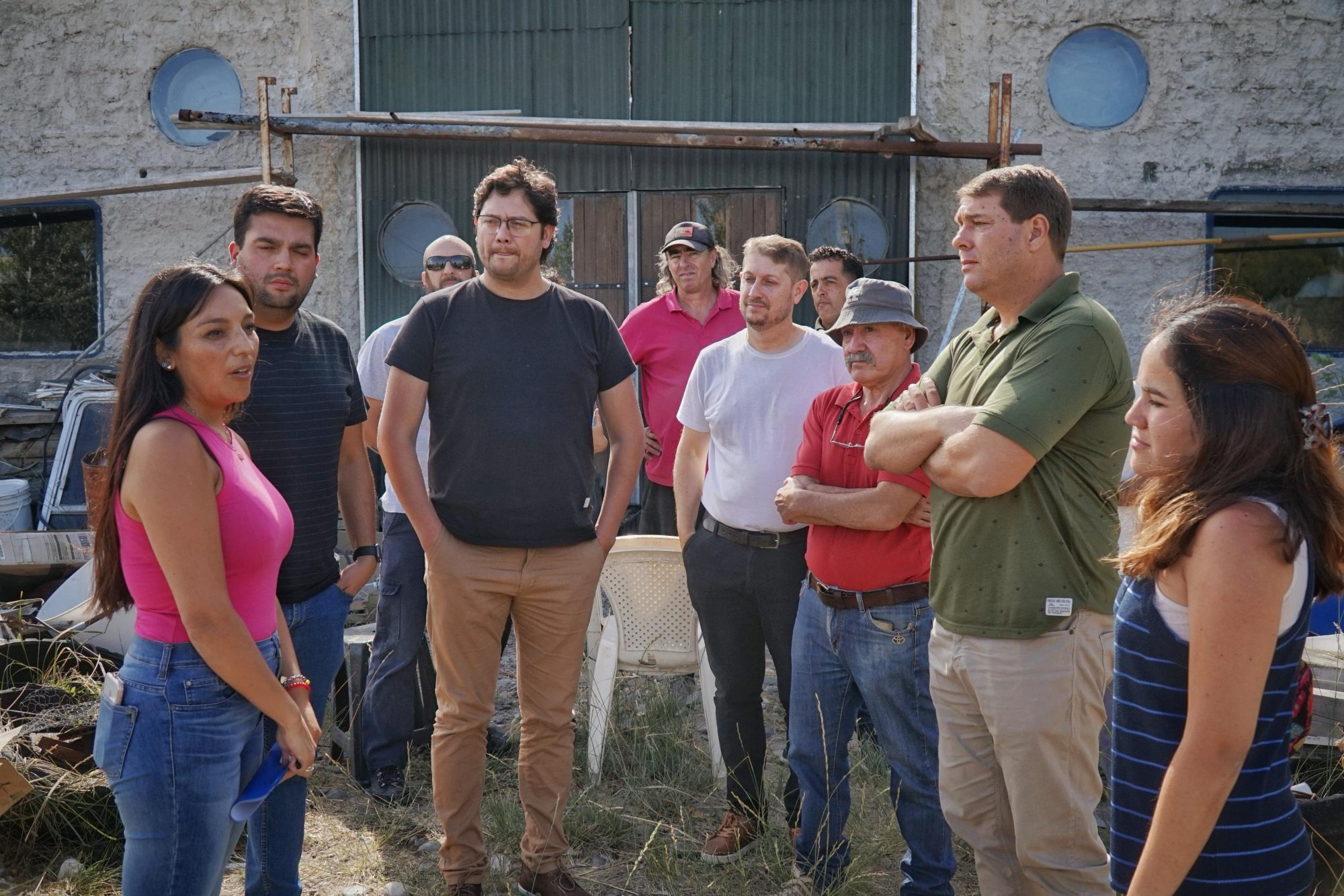 Biss se reunió con vecinos del Complejo El Olivo que buscan avanzar con la regularización de lotes