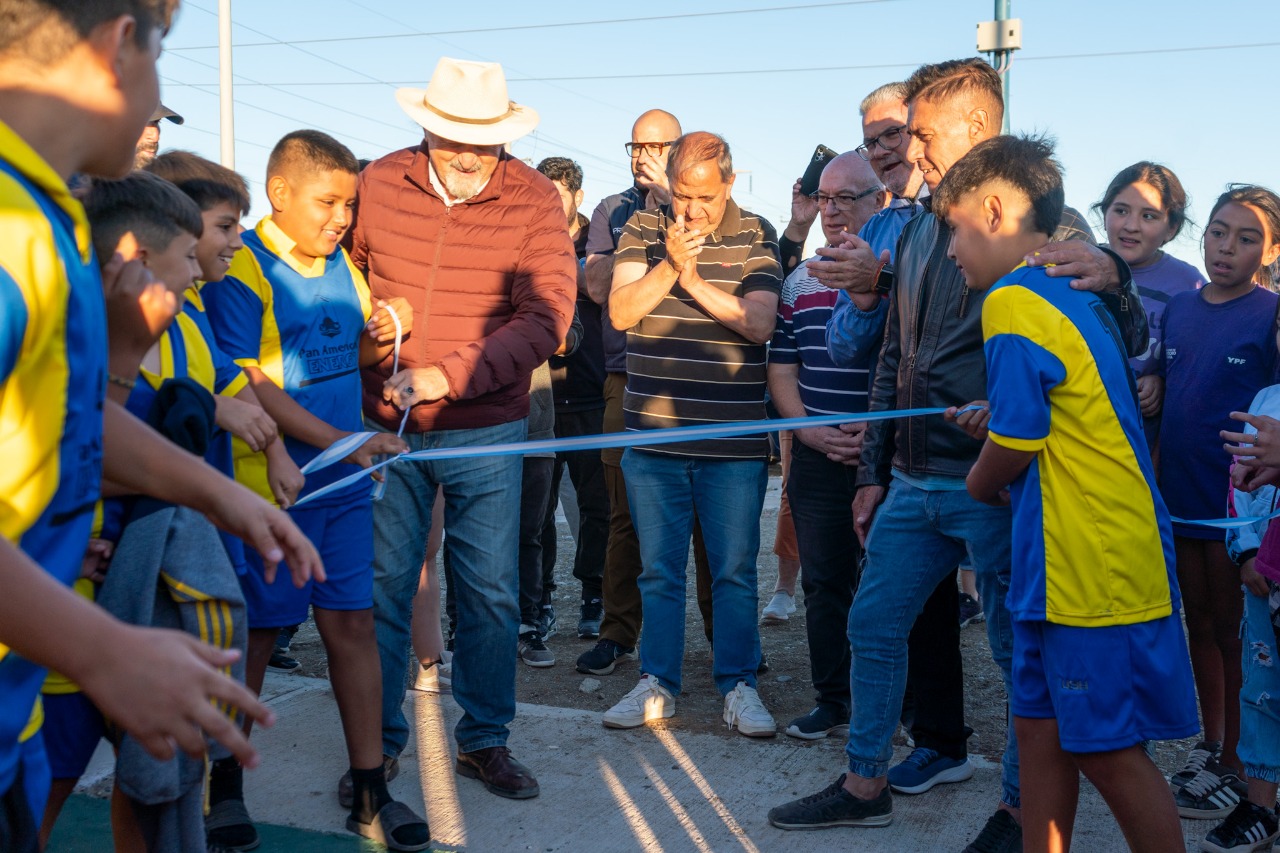Macharashvili en la inauguración del playón socio-recreativo de barrio Padre Corti: “Queremos que los chicos sientan que están en un espacio mejor cuidado”