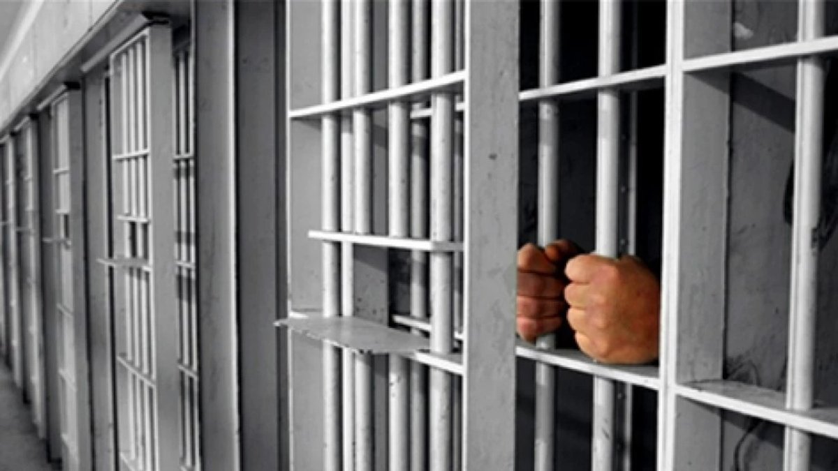 Milei prepara una reforma del Código Penal con la mira puesta en elevar las penas y endurecer la cadena perpetua