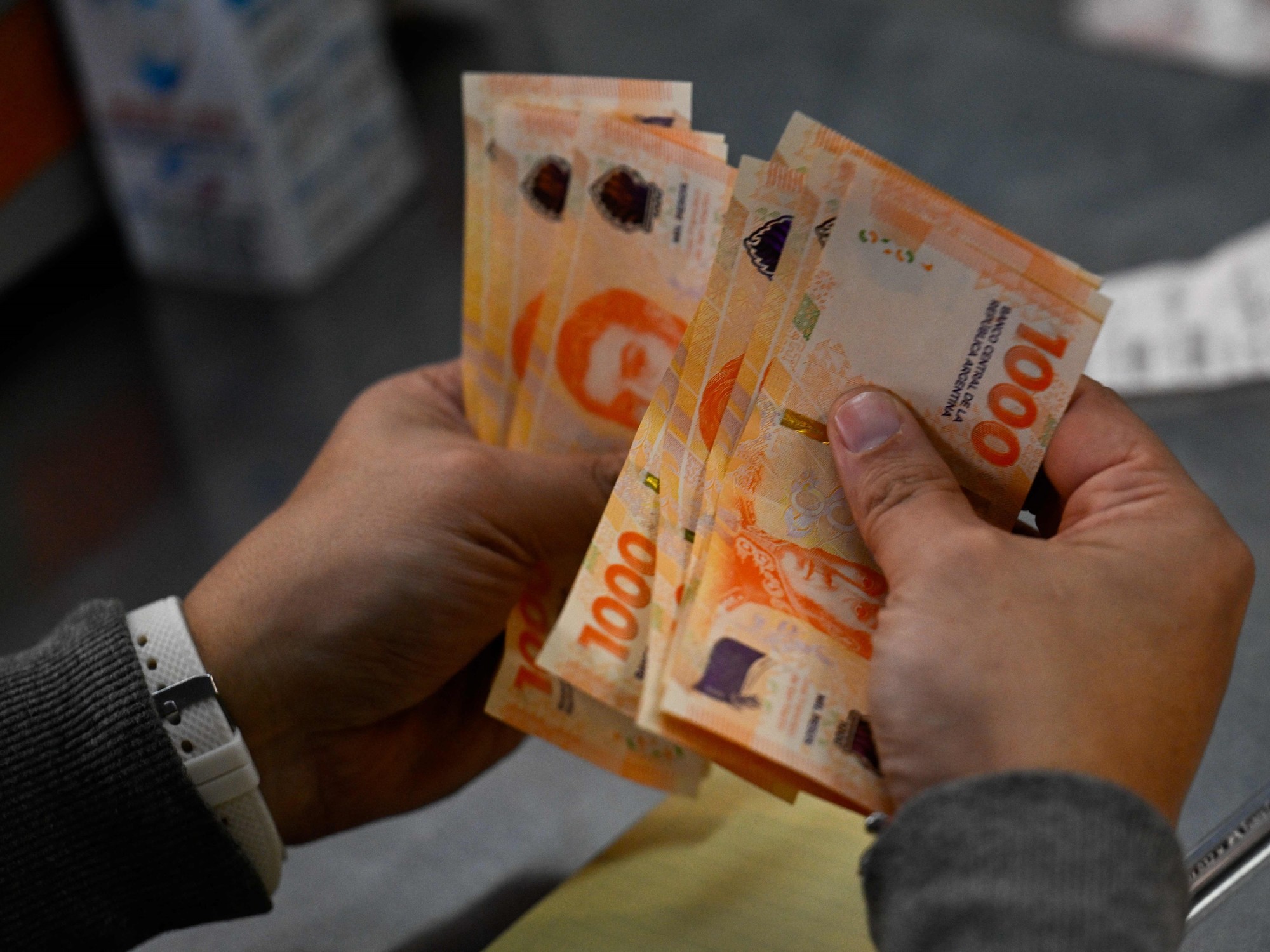 Los salarios crecieron 145,5% en 2024 y se ubicaron por encima de la inflación