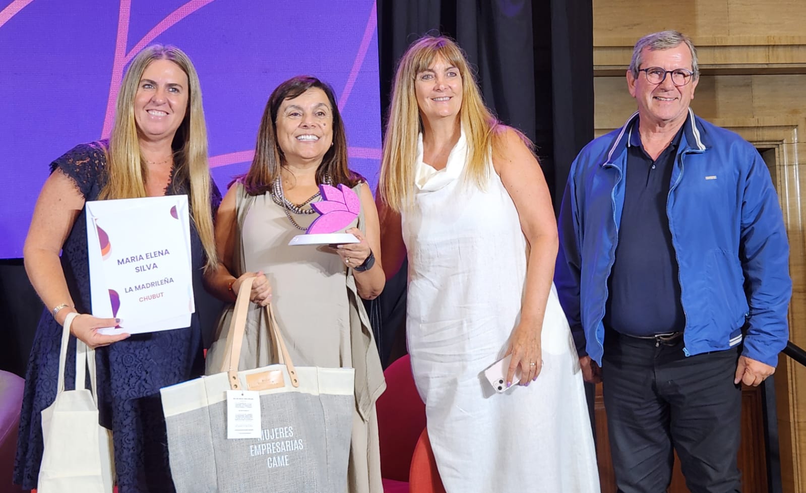 María Elena Silva fue distinguida en CAME por la trayectoria empresaria