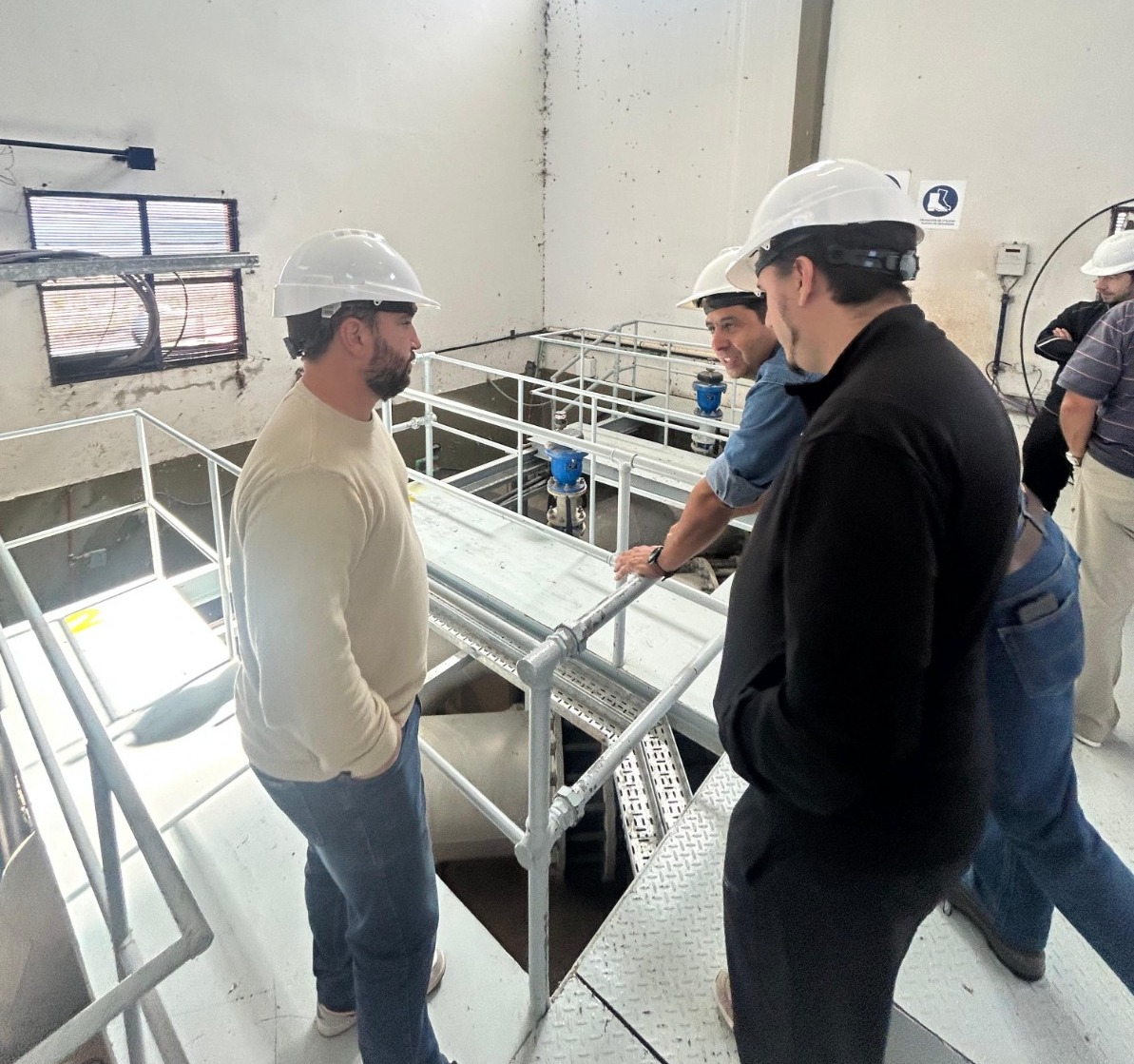 Funcionarios de Infraestructura recorrieron instalaciones del Acueducto de Comodoro Rivadavia