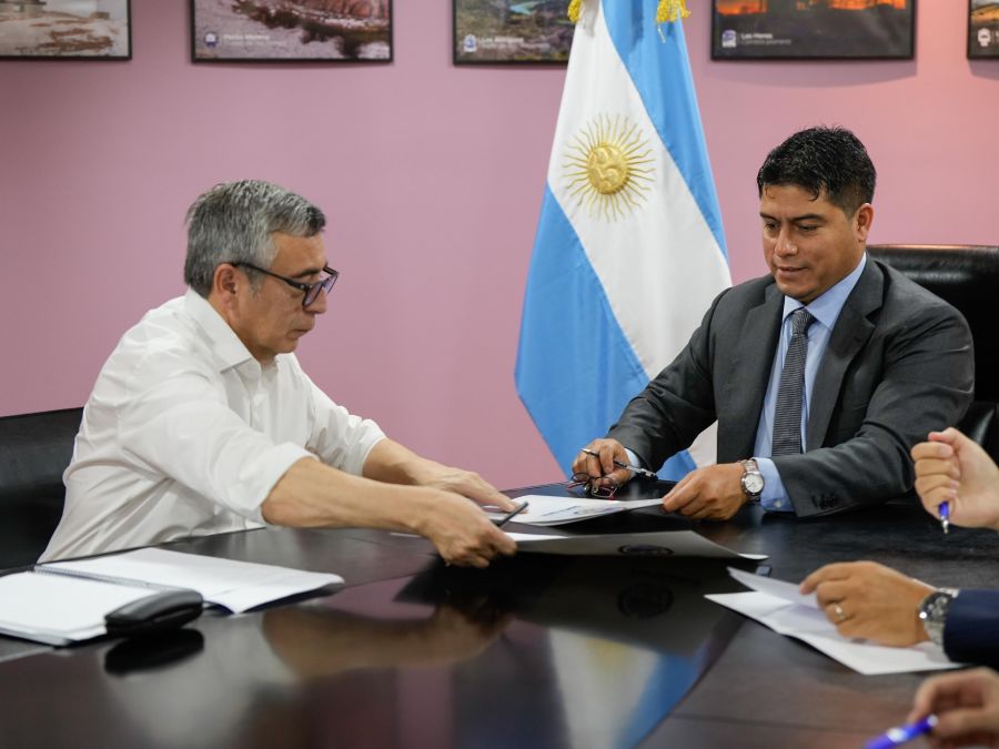 Vidal: “Queremos que más empresas como BRINK’S se instalen en Santa Cruz y generen empleo real”