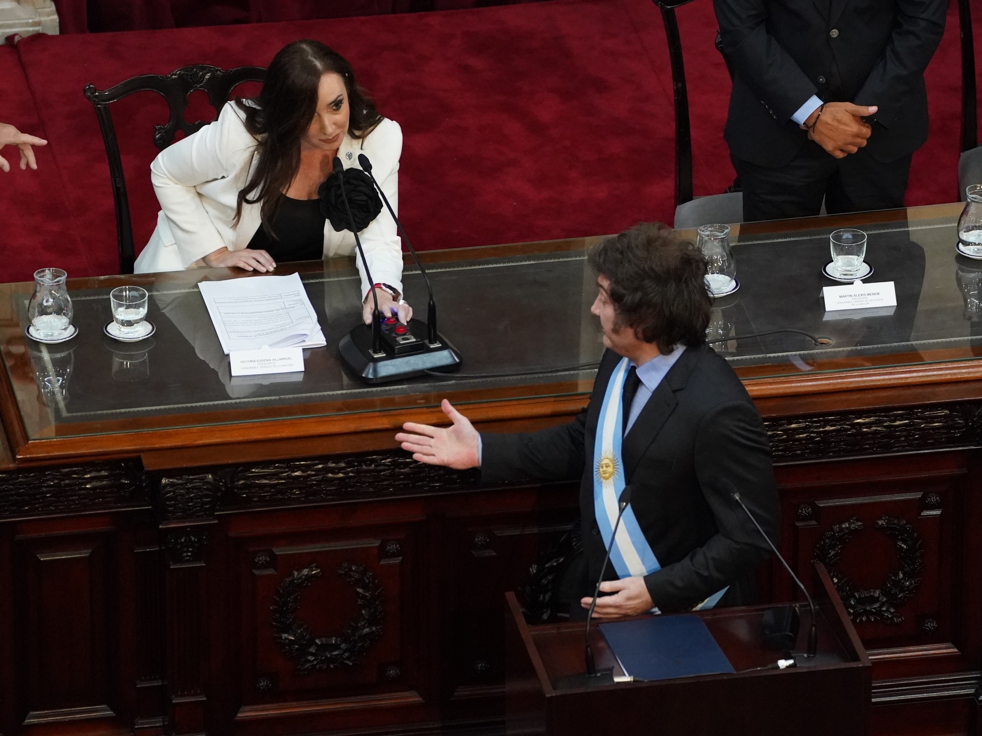 Máxima tensión entre Milei y Villarruel: El presidente le dijo “no te apures, todavía no terminé” a la vicepresidenta en medio del discurso inaugural