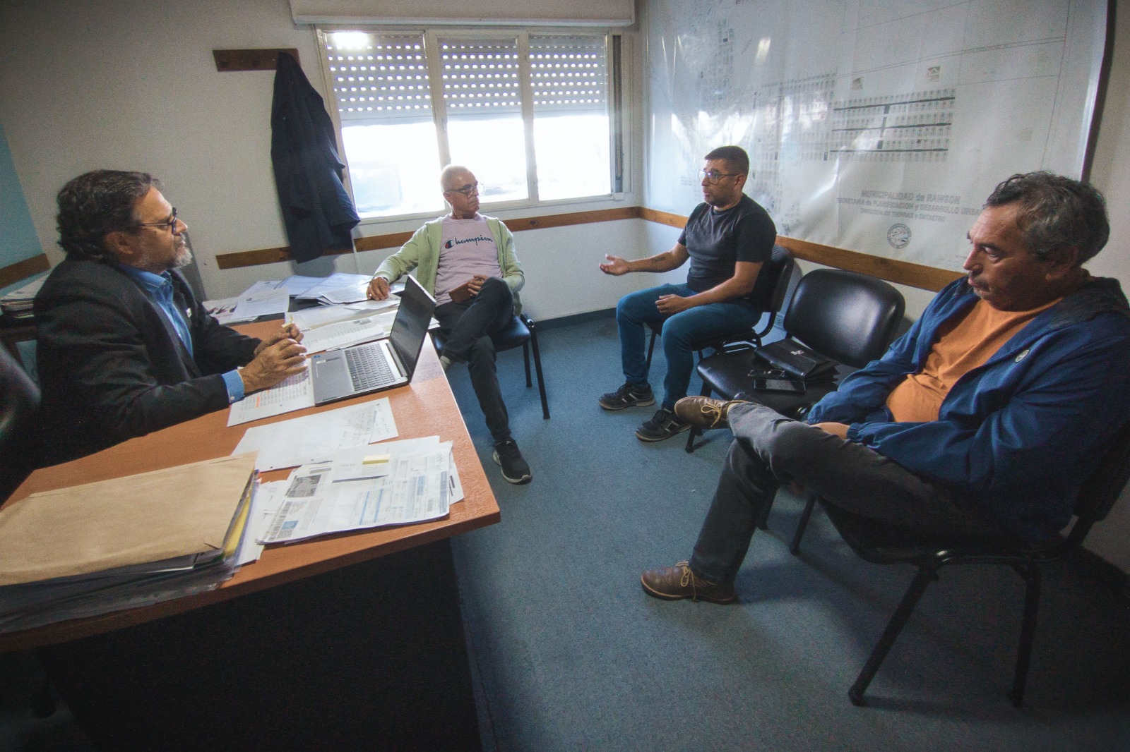 La Municipalidad de Rawson se reunió con la Asociación de Taxis para implementar la actualización tarifaria