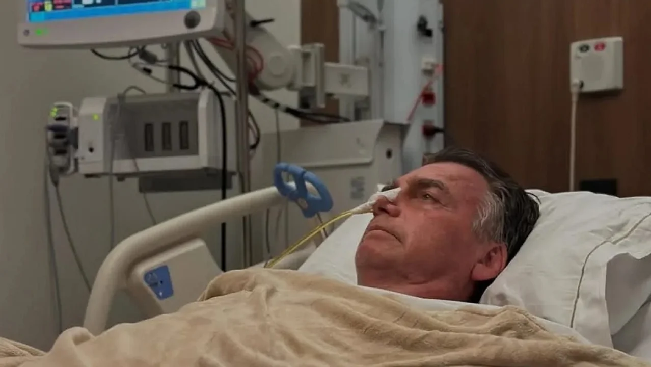 Brasil: Bolsonaro sigue internado tras operación intestinal y sin una fecha de alta definida