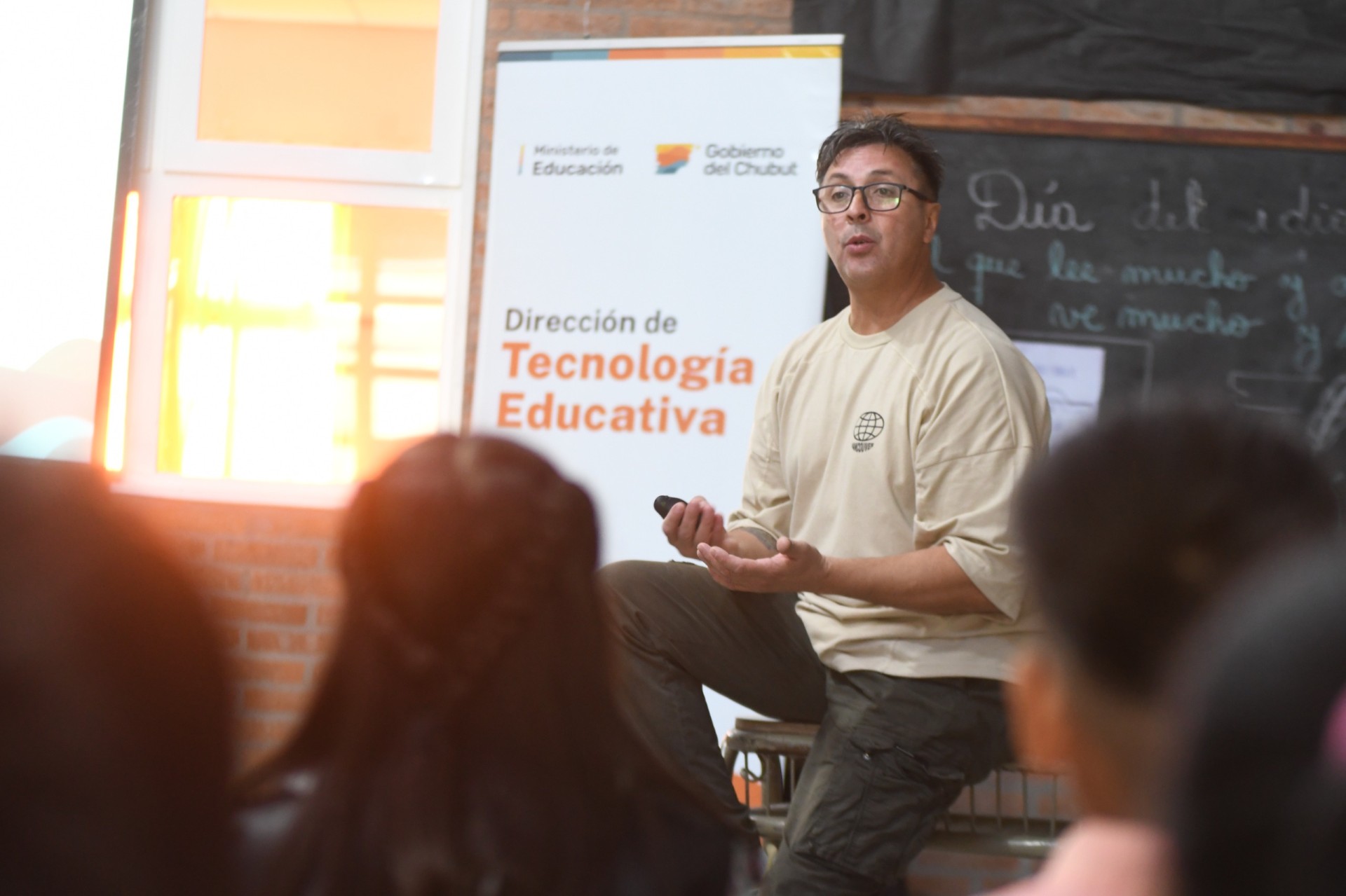 Ciberseguridad en las aulas: Provincia realizó una jornada preventiva en la Escuela N° 50 de Trelew